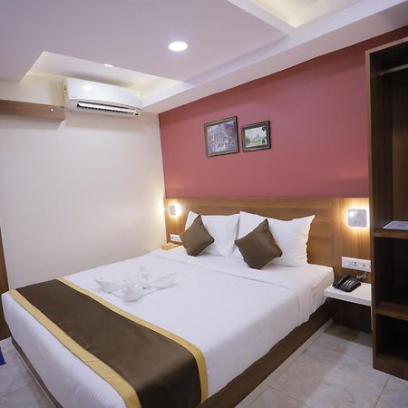 The Avenue Hotel Ballygunge Kalküta Dış mekan fotoğraf