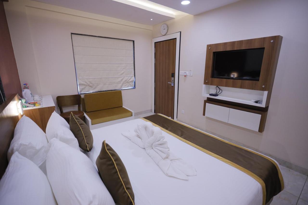 The Avenue Hotel Ballygunge Kalküta Dış mekan fotoğraf
