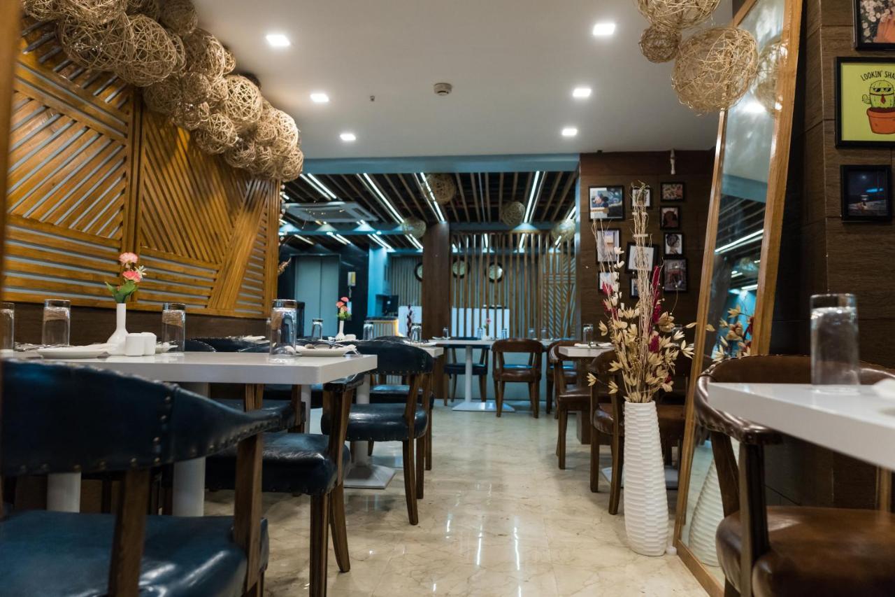 The Avenue Hotel Ballygunge Kalküta Dış mekan fotoğraf